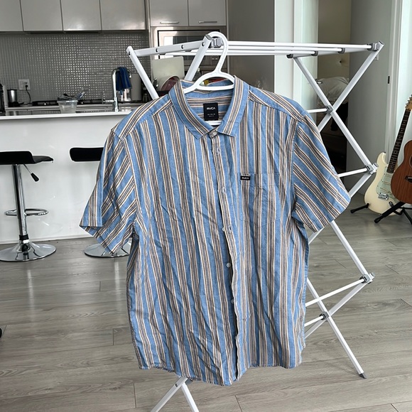 Button Up short sleeve - RVCA - XL - Picture 1 of 3